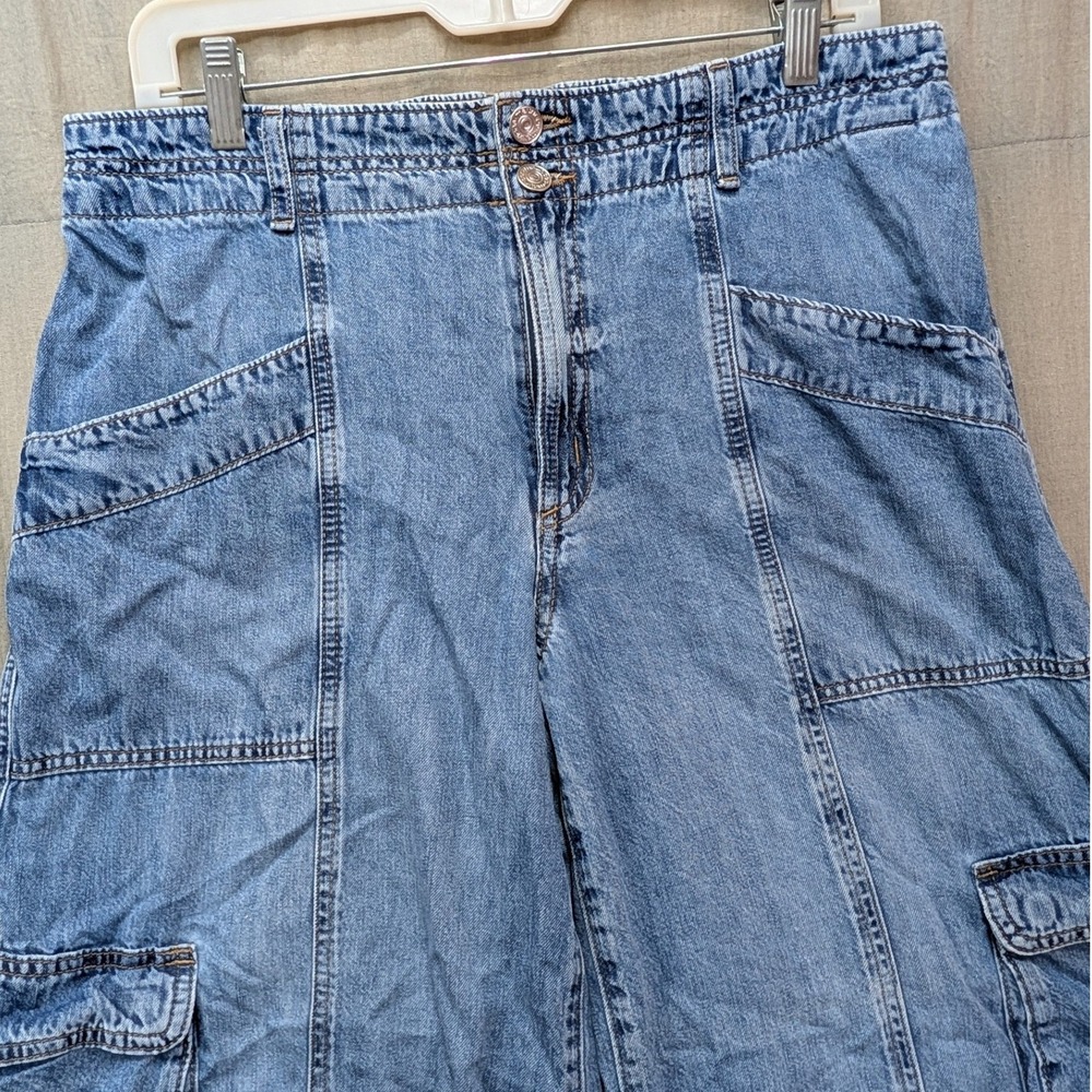 m jeans by maurices Womens High Rise Wide Leg Cargo Jeans Medium Wash Blue 10